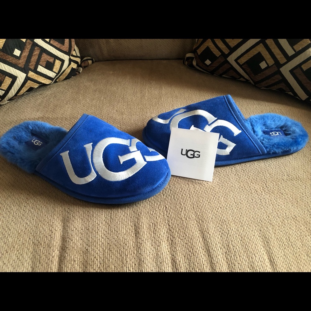 Blue UGG Slip on’s they have only been wore once!